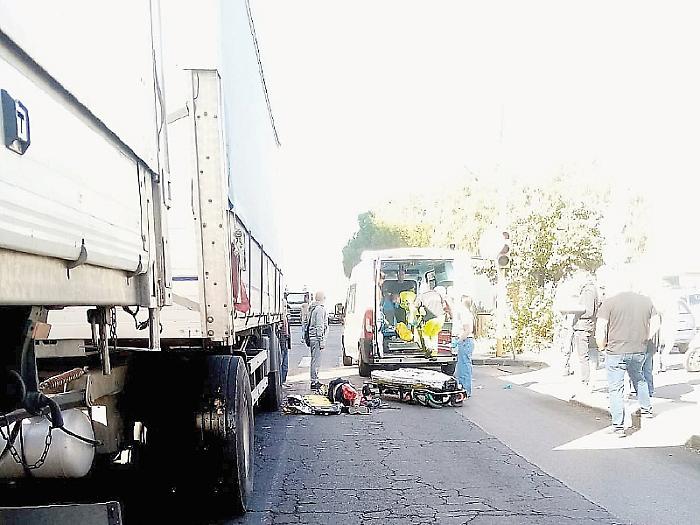 Paternò, un 90enne travolto in corso Italia mentre attraversava: è grave