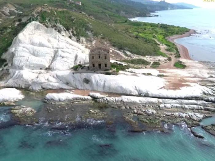 Via libera ai rilievi e al recupero delle munizioni nella riserva di Punta Bianca