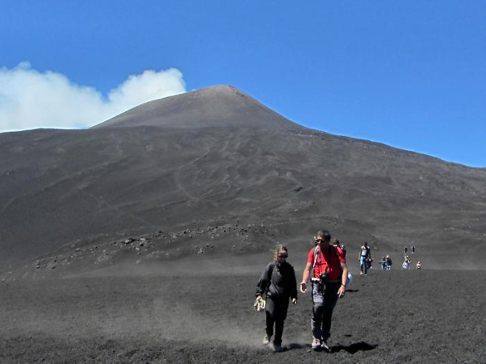 Etna, presentato all'Ars una legge per alzare il limite del Parco a 1.100 metri