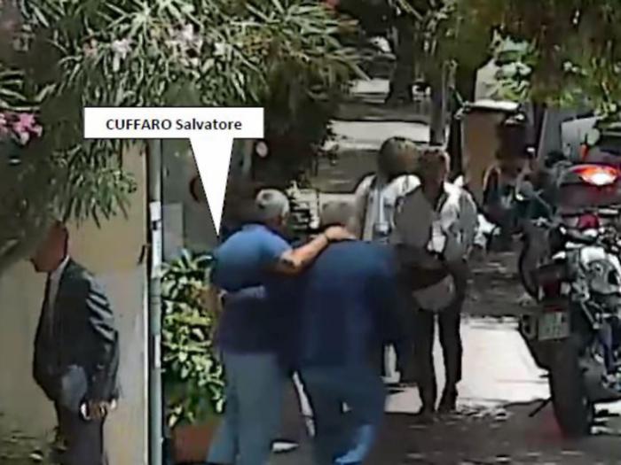 A spasso col “regista” Totò cene romane, caffè al bar e quell’ipotesi di tangente