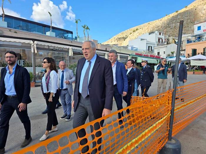 Lagalla rilancia: «Tante critiche? La mia giunta centra obiettivi»