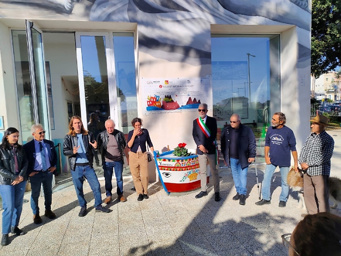 Aci Castello: &ldquo;prue&rdquo; ornamentali per Goliarda, Franca e Vanessa