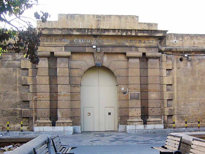 Pagliarelli e Ucciardone non trovano i locali idonei, non partono gli incontri intimi per i detenuti