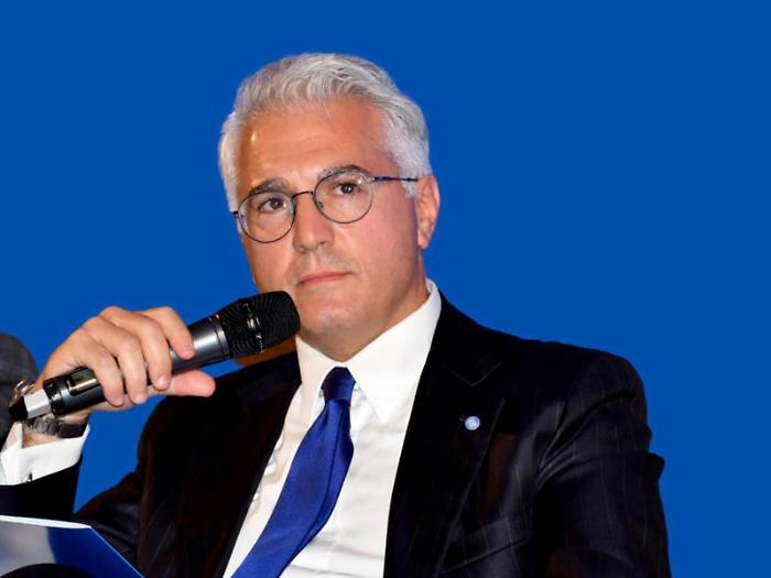 Confindustria, il presidente siciliano Vecchio: &laquo;Lotta al racket e alla malaburocrazia&raquo;