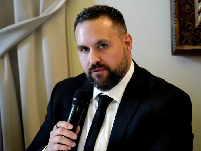 Crisi Messina, Davis risponde alle critiche dopo la sconfitta di Gela: &ldquo;Continueremo a lottare&rdquo;