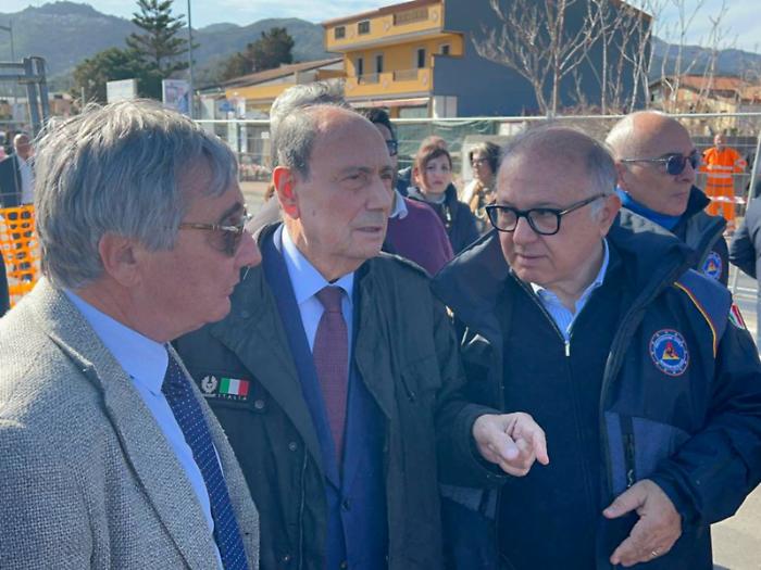In Sicilia danni per oltre un miliardo. Il governo regionale dichiara lo stato di calamit&agrave; e nomina Cocina commissario