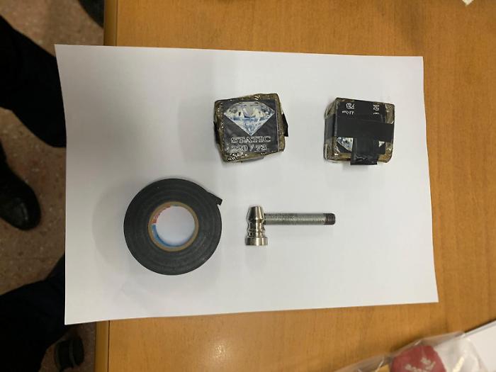 Sventato traffico di droga al carcere: due arresti dopo i lanci oltre il muro