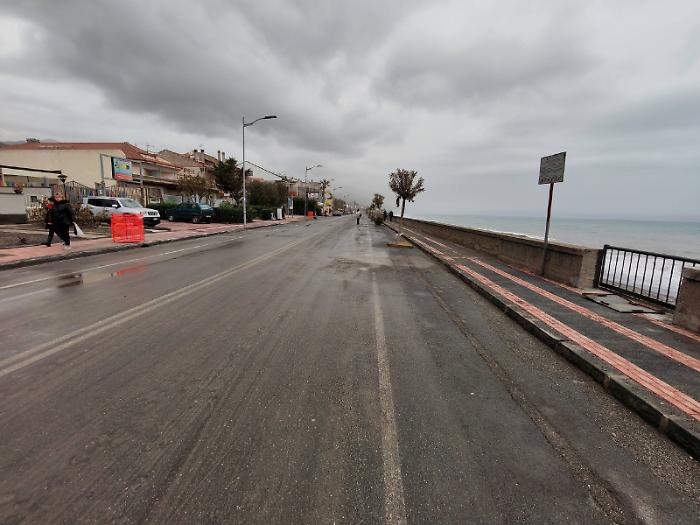 Lungomare di S. Teresa, riaperto il tratto di Bucalo