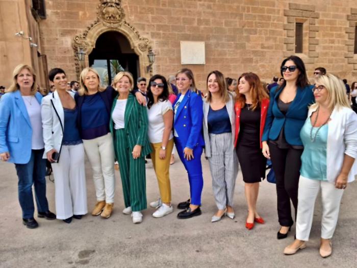 Donne in giunta, in Sicilia nuovo stop: la protesta bipartisan delle parlamentari 