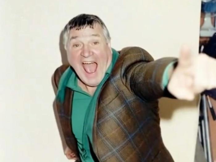 Riina balla con l&rsquo;Intelligenza artificiale e su TikTok in tanti difendono i boss