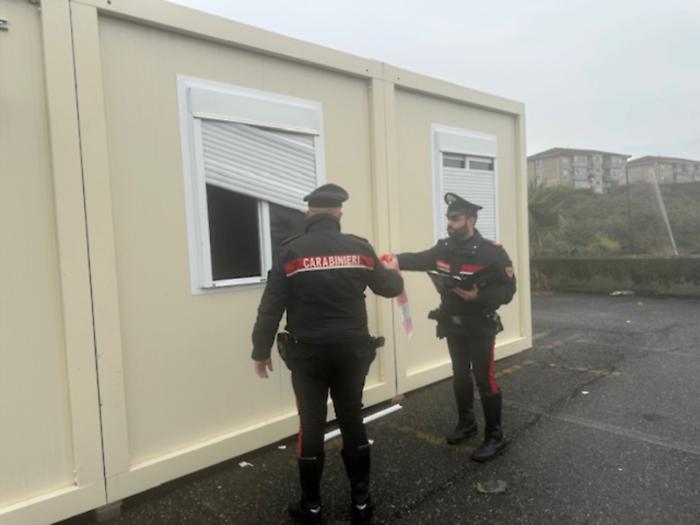 Colpi a raffica tra logistica delle Poste e centri commerciali