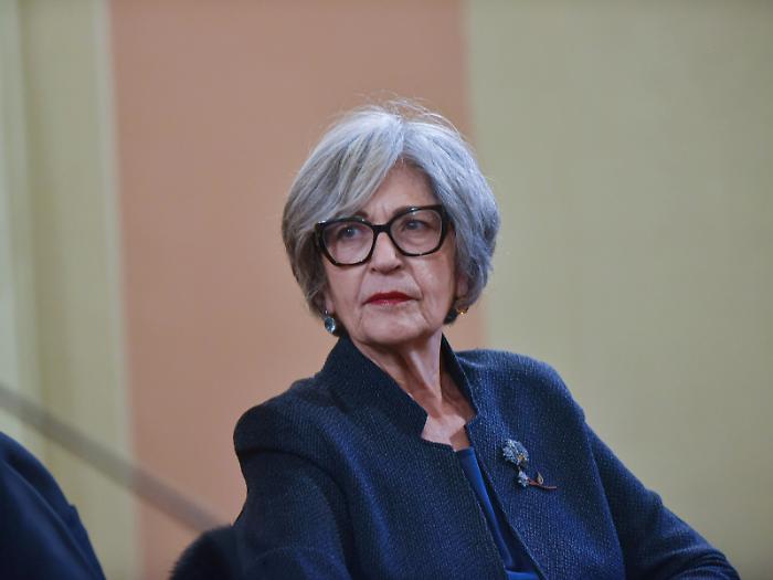 Le quote rosa nei Comuni, Anna Finocchiaro: &laquo;Servono per forzare un sistema dove il modello patriarcale &egrave; ancora forte&raquo;