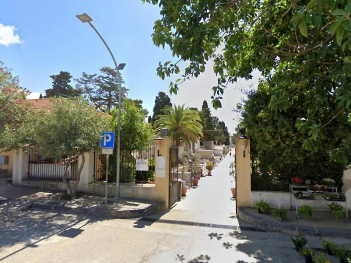 Un errore di trascrizione e la salma del pap&agrave; sparisce. Un mistero in stile Fu Mattia Pascal