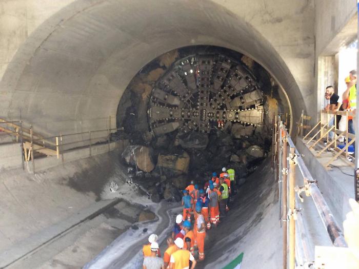 La metropolitana fino all'aeroporto, prove di ripartenza per il cantiere dopo incontro a Roma