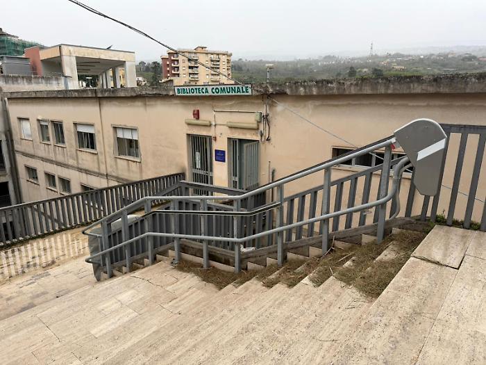 &Egrave; polemica sul servoscala "fantasma" riparato dopo due anni  