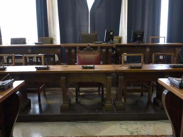 &laquo;Niente commissione per applaudire Cateno&raquo;