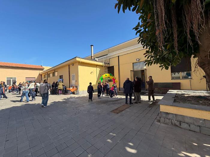 Dopo quasi 2 anni di lavori Torre Archirafi riabbraccia una scuola resa pi&ugrave; sicura