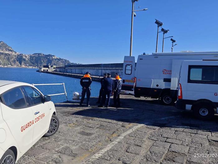 Molo di Schis&ograve;, indagini dei sub per valutare l'entit&agrave; dei danni