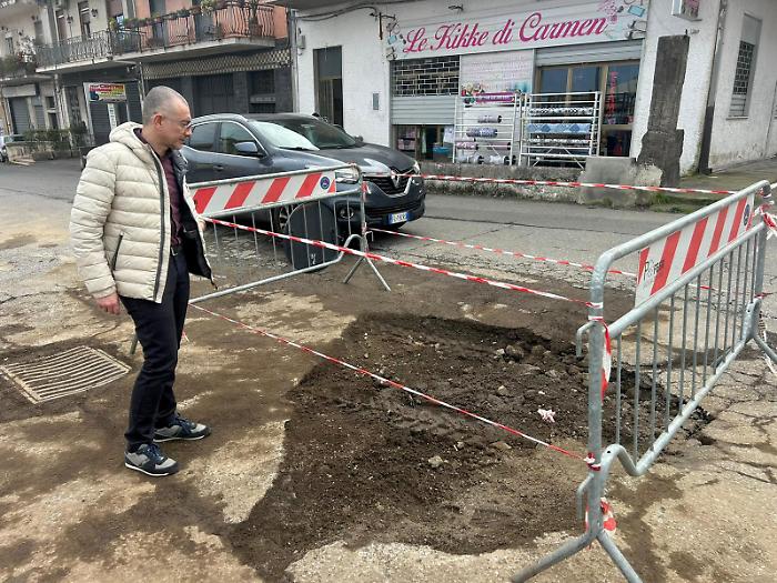 La &laquo;disastrosa&raquo; gestione dell'acqua della Servizi idrici etnei: perdite non riparate, bollette errate e caos