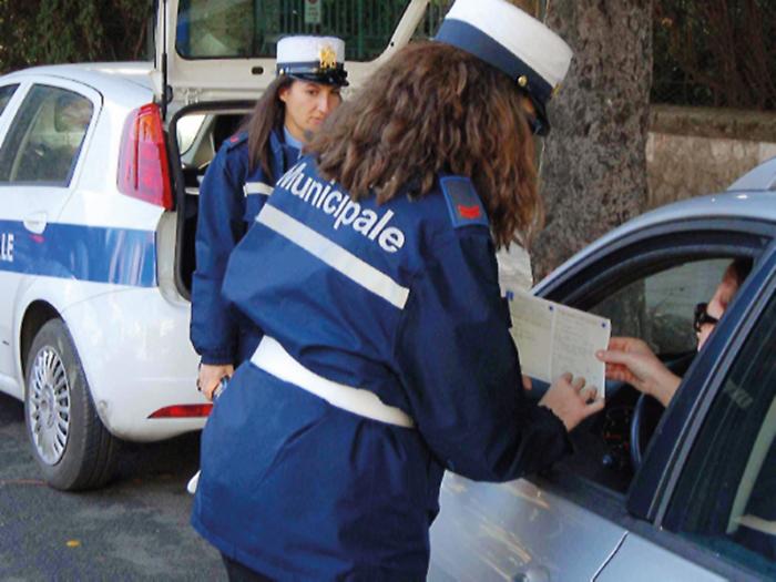 Partecipate, le multe dei dipendenti ai raggi X:  il &ldquo;conto&rdquo; ora arriva nelle buste paga