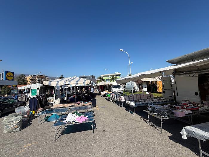 &ldquo;Mercato del gioved&igrave;&rdquo; , un declino senza fine