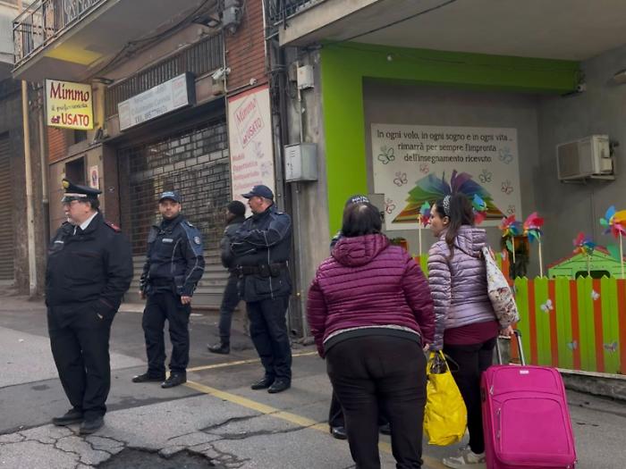 S&rsquo;indaga sulle cause del rogo nel palazzo di Giarre