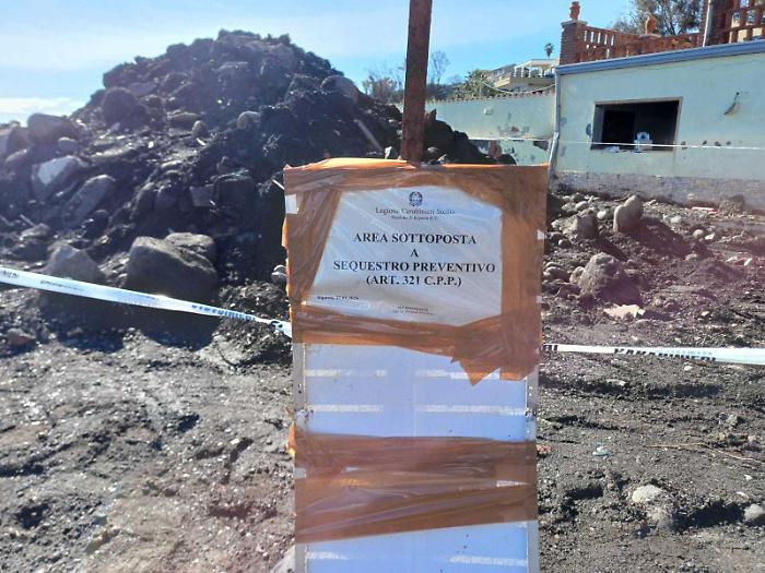 &laquo;Lo Stato mi impedisce di tornare nella casa distrutta dal ciclone&raquo;