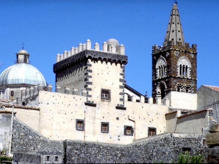 Tassa soggiorno, la Commissione fa marcia indietro: delibera annullata