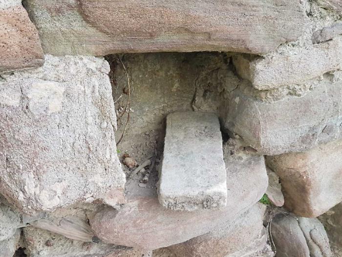 Scavi clandestini sulla collina