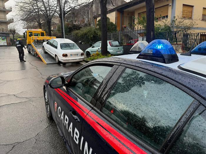 Auto dei vigili senza assicurazione: scatta il sequestro