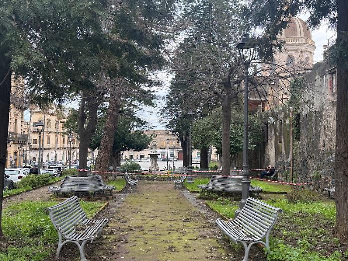Aggressione alla villa: carabinieri a caccia di riscontri