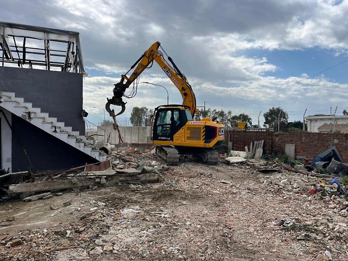Demolita anche l&rsquo;ultima baracca, via Quinto Ennio &egrave; stata liberata