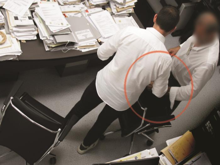 Regione, cos&igrave; il dirigente infedele &egrave; stato &ldquo;cancellato&rdquo; dopo l&rsquo;arresto