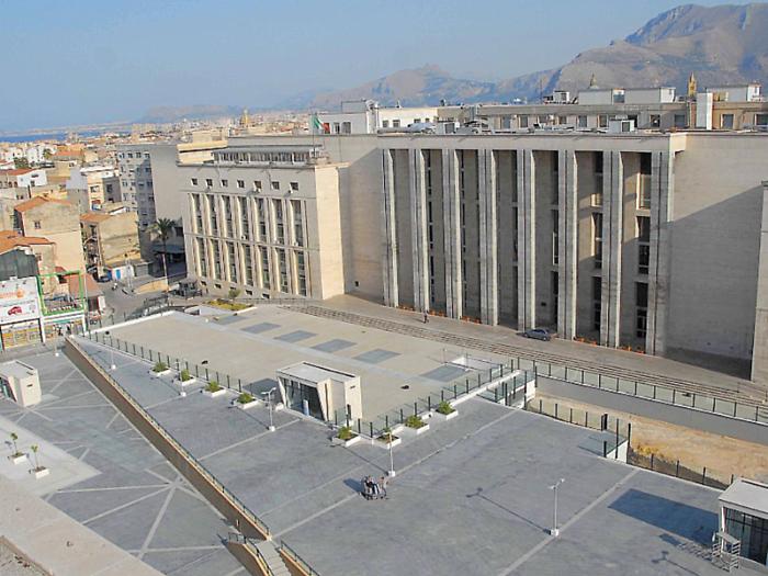 Casa hot in pieno centro a Palermo,  arriva dissequestro