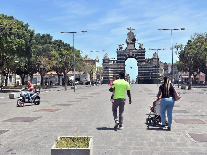 Piazza Palestro avr&agrave; presto un nuovo look: spariscono la fontana e il parcheggio sotto al Fortino, saranno pedonali