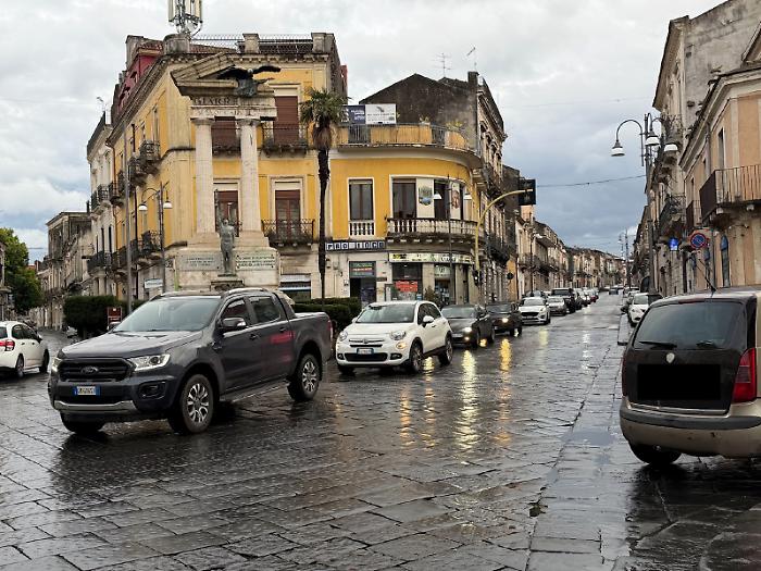Buche e veleni sulle strade di Pasqua
