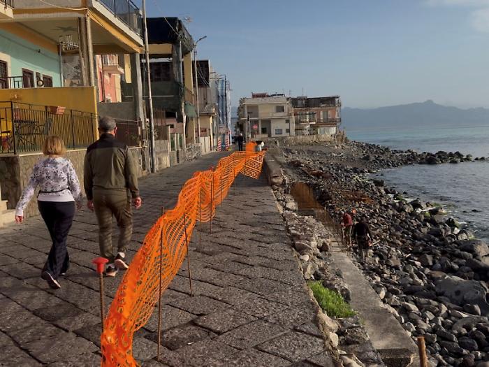 Via ai lavori in via Marina per la messa in sicurezza