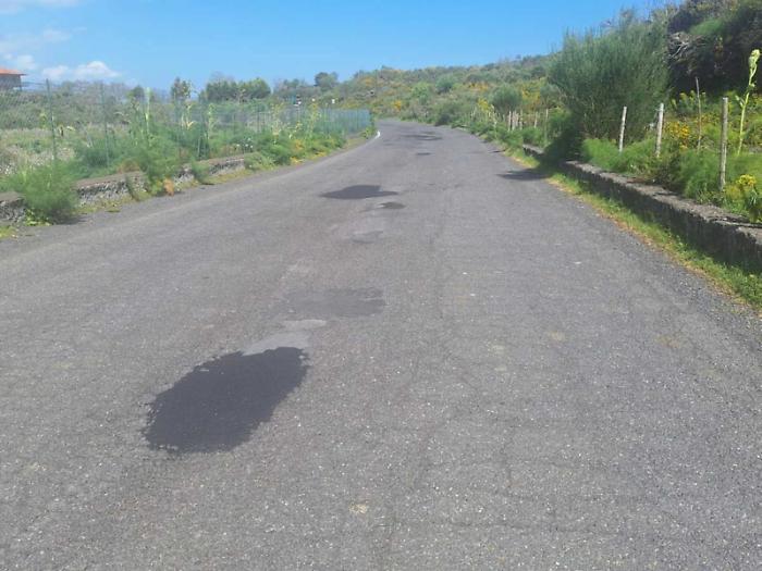 &ldquo;Quota 1000&rdquo;, rattoppate le buche sul manto