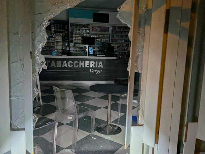 Nuovi raid notturni, &egrave; caccia al &ldquo;predone solitario&rdquo;