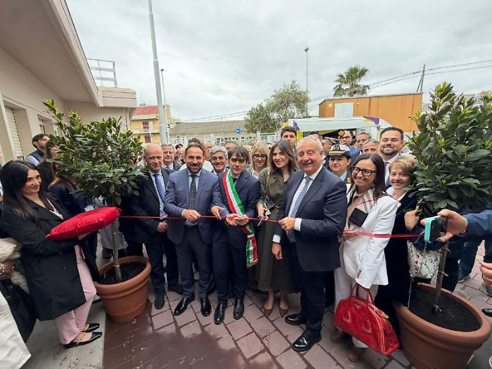 Nell&rsquo;ex Poliambulatorio inaugurata la nuova Casa di Comunit&agrave;: &laquo;Pi&ugrave; servizi per la gente&raquo;