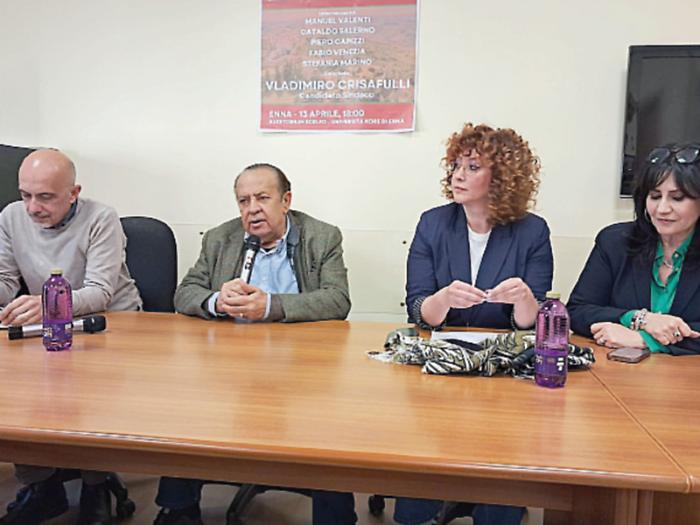 Ad Enna Mirello va avanti come un rullo compressore: &laquo;La citt&agrave; con noi avr&agrave; autorevolezza&raquo;