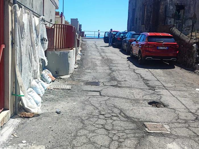 Stazzo, addio allagamenti: lavori idraulici in via Toti