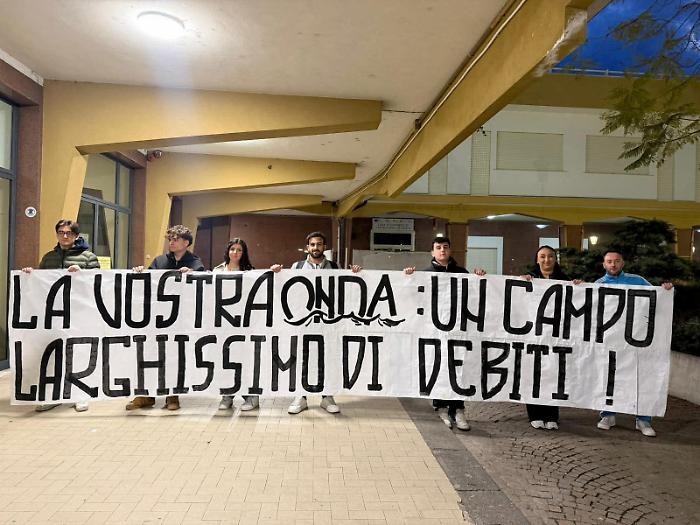 &laquo;I numeri dicono altro: i debiti sono 13 milioni e anche di pi&ugrave;&raquo;