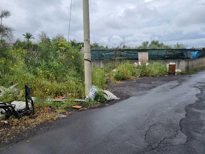 &laquo;Via del Pozzo paralizzata e abbandonata&raquo;