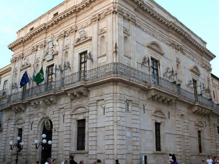 Cassazione: il Comune non paga il debito dei dipendenti, annullata la sentenza d&rsquo;appello