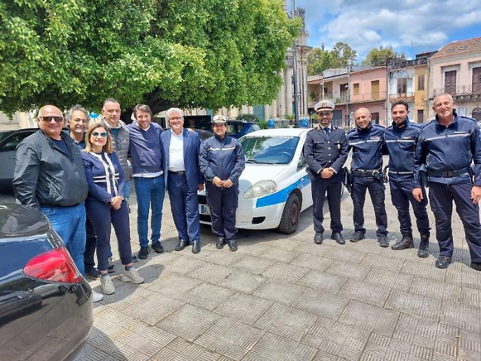 Aci S. Antonio &ldquo;presta&rdquo; un mezzo ai vigili urbani sino a settembre