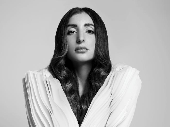 La stilista internazionale Yasmin Mansour siciliana d'adozione: &laquo;Bellezza e cultura pilastri, ma chi governa quest'Isola non lo capisce&raquo;