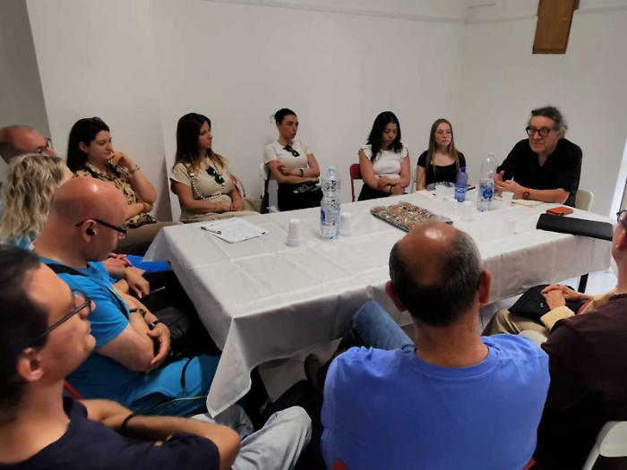 Accoglienza stagionali: si cerca un&rsquo;alternativa all&rsquo;ex Albergo Sicilia