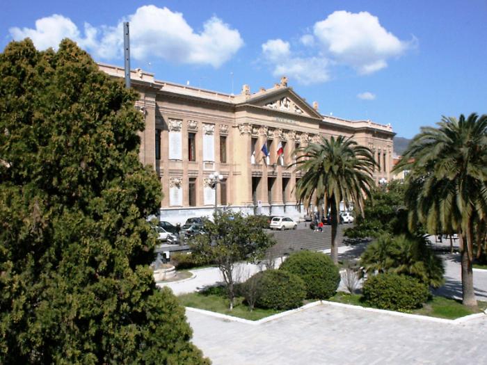 Rinnovo delle carte d&rsquo;identit&agrave; cartacee: uffici sott'acqua, la proroga in soccorso