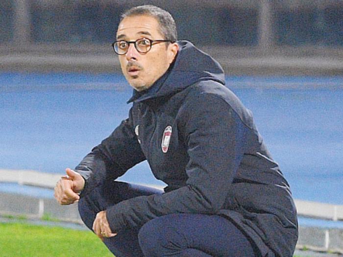 Catania, le nuove idee di Longo: media et&agrave; bassa e fame di successi